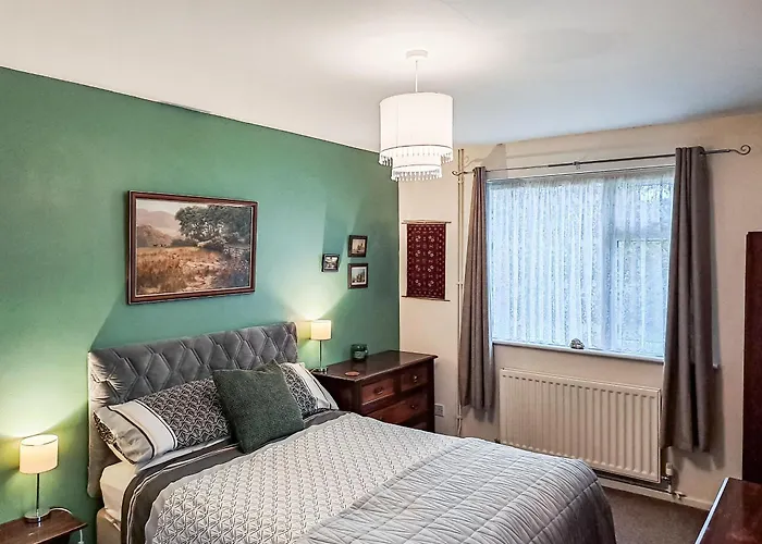 Oak Lodge