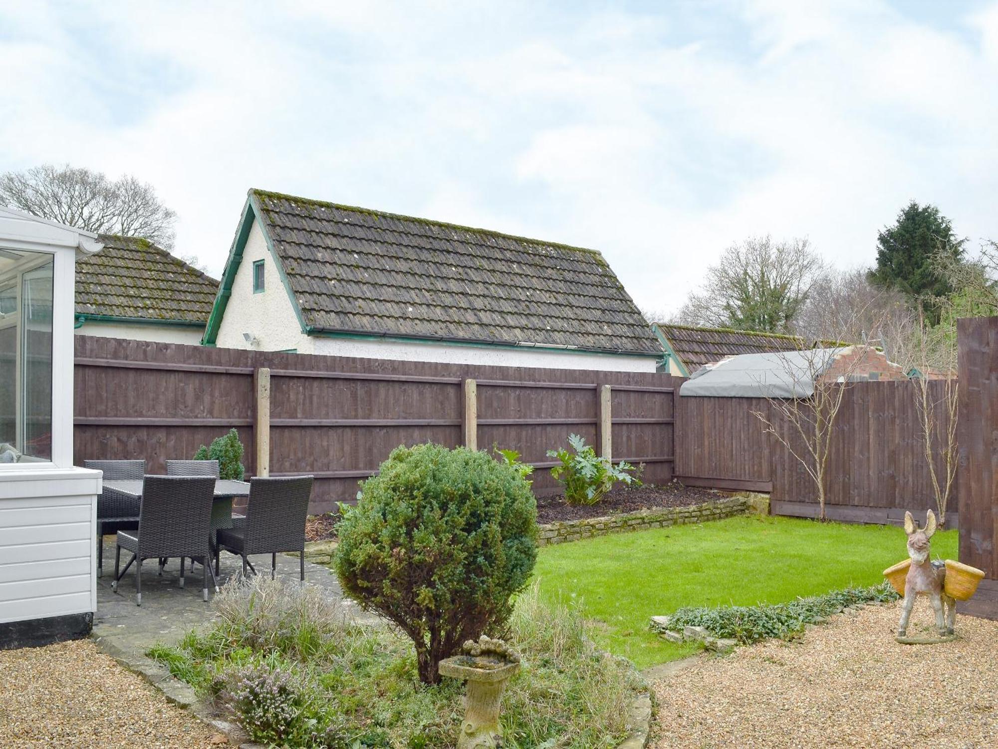 Oak * Ferndown
